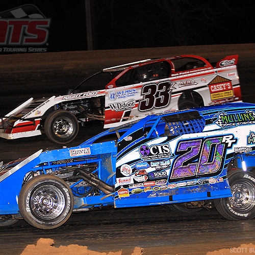 Battling with Ricky Thornton Jr. in the USMTS main event at the Ark-La-Tex Speedway in Vivian, La., on Saturday, March 4, 2017.